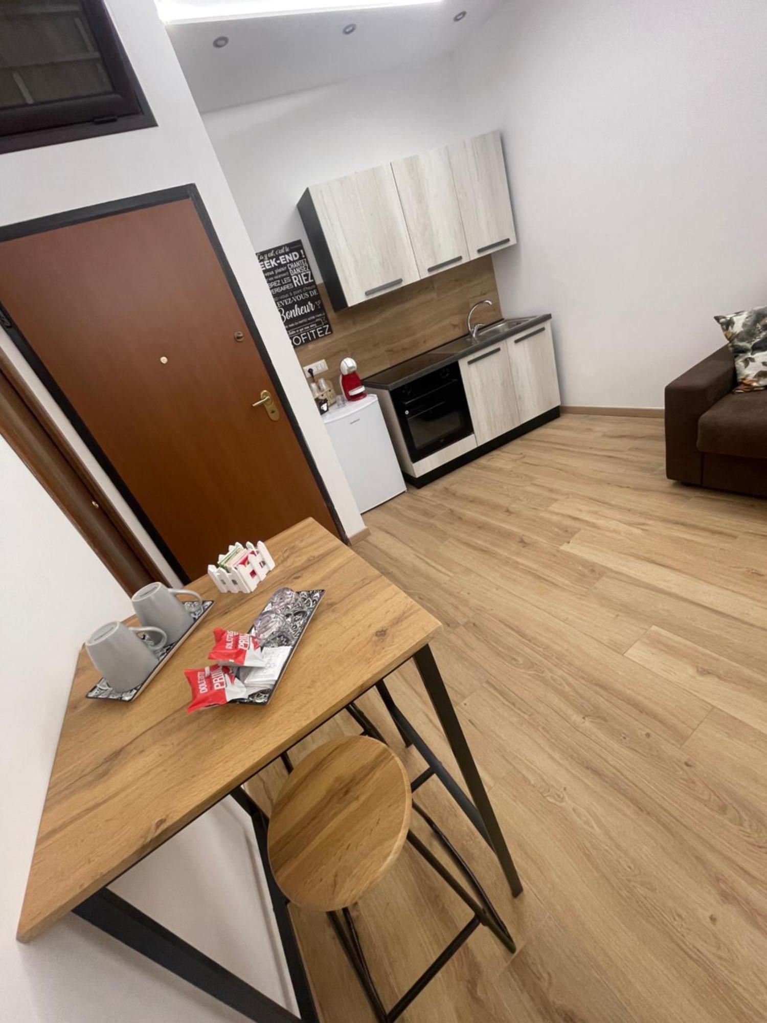 Le Mariancarve Central Apartments Crotone Exterior photo
